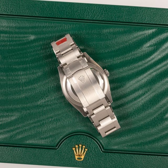 Rolex Oyster Perpetual 126000 Image 3